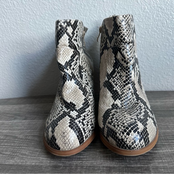 Torrid Snake Print Western Ankle Bootie With Heel Women‘s Size 10.5 - Picture 4 of 9